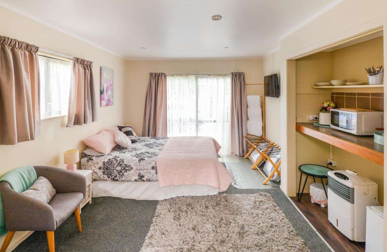 Riverside Accommodation Karangahake Exterior foto